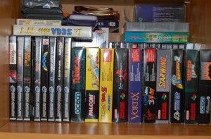 Armoire : jeux Saturn et Super Nintendo